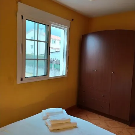 Casa De Cernado Traba De *