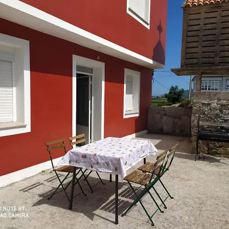 Casa De Cernado Traba De *